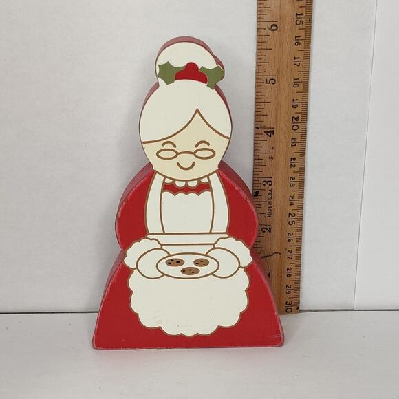 Mrs. Claus Bakery Gingerbread Cookie Plate Wood Tiered Tray Tabletop Decor - Picture 4 of 10